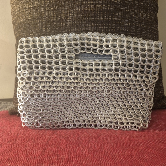 Escama Studio Silver Pop Top Small Clutch Top Zipper Bag - Picture 2 of 3